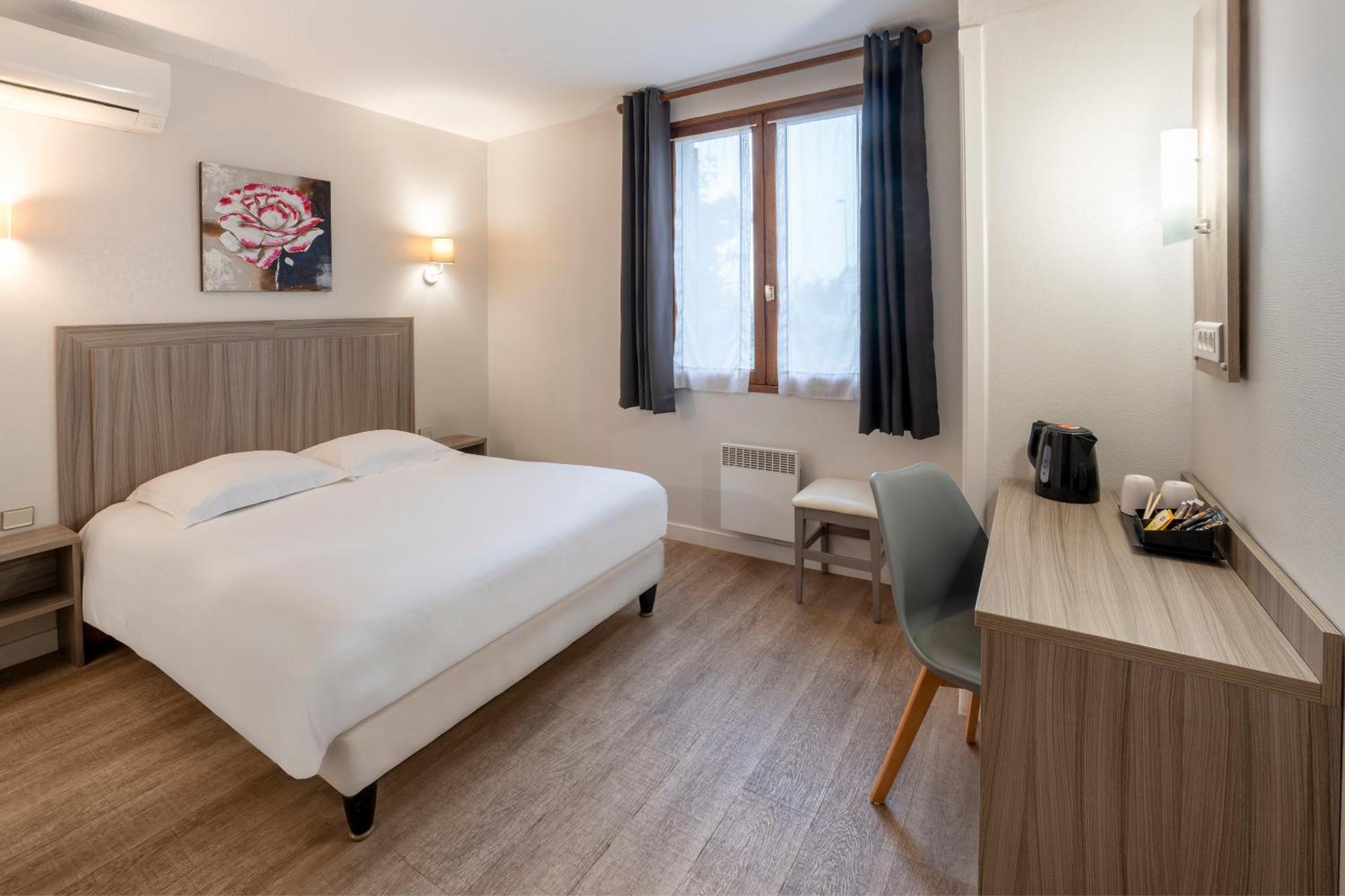 Hotel Sure By Western 3*